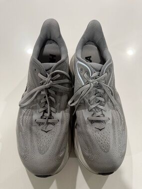 Hoka Clifton 10 - Size 11.5 2e